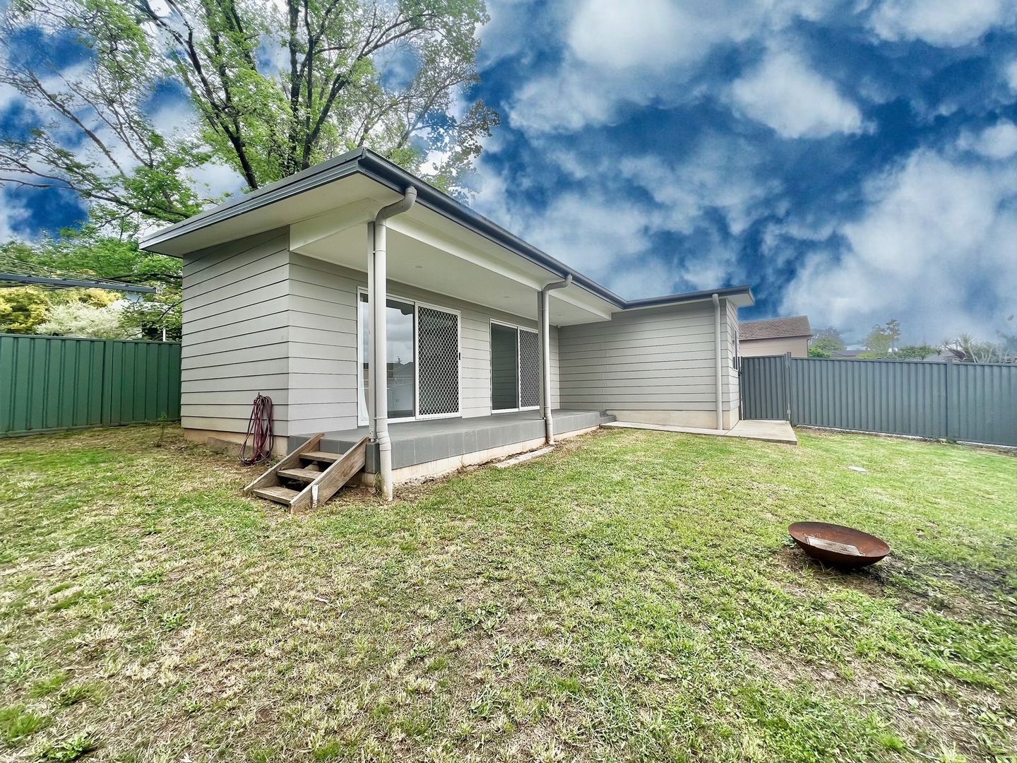 2A Hilltop Crescent, Campbelltown NSW 2560, Image 1