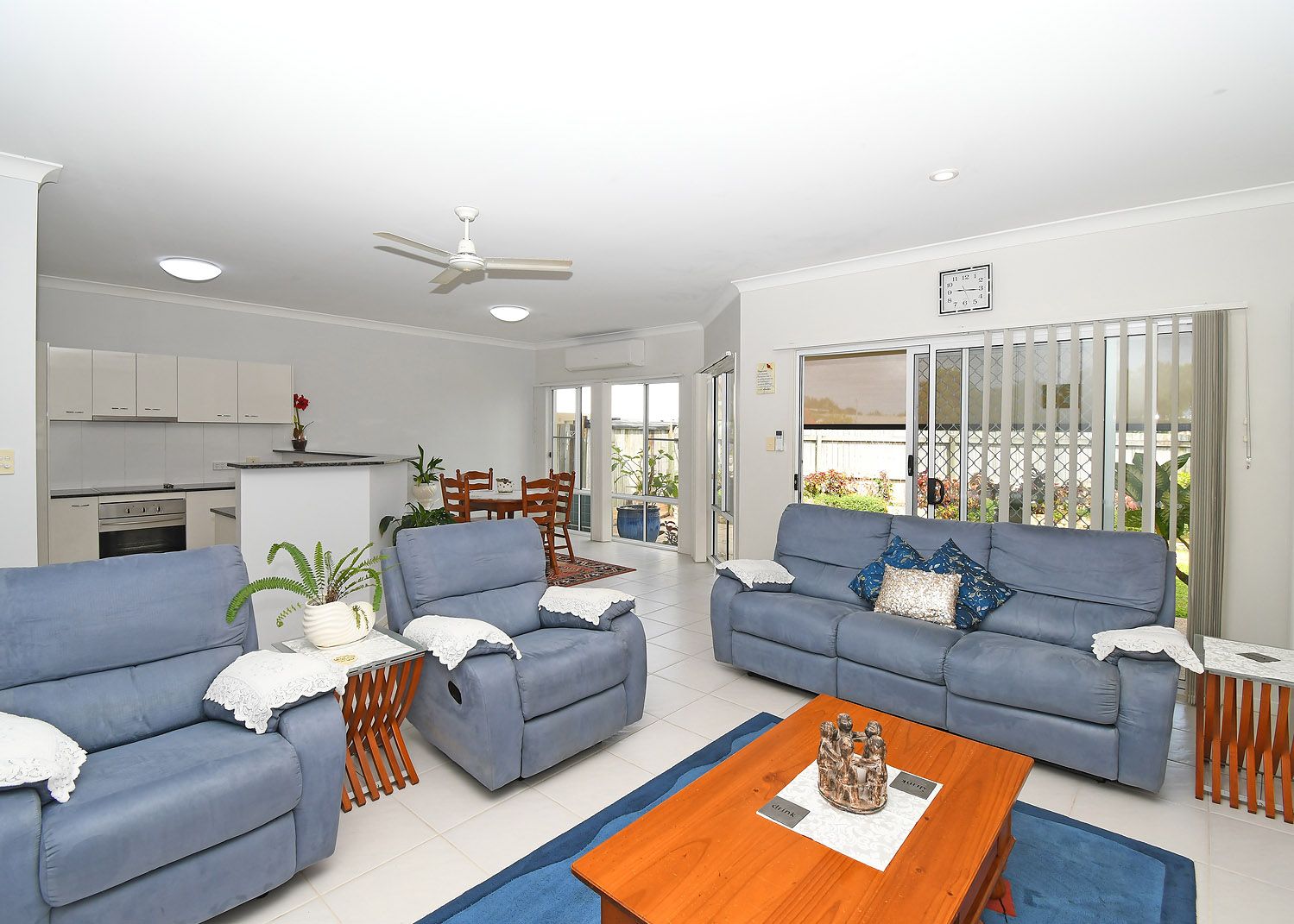 2/10 Beachside Court, Toogoom QLD 4655, Image 2