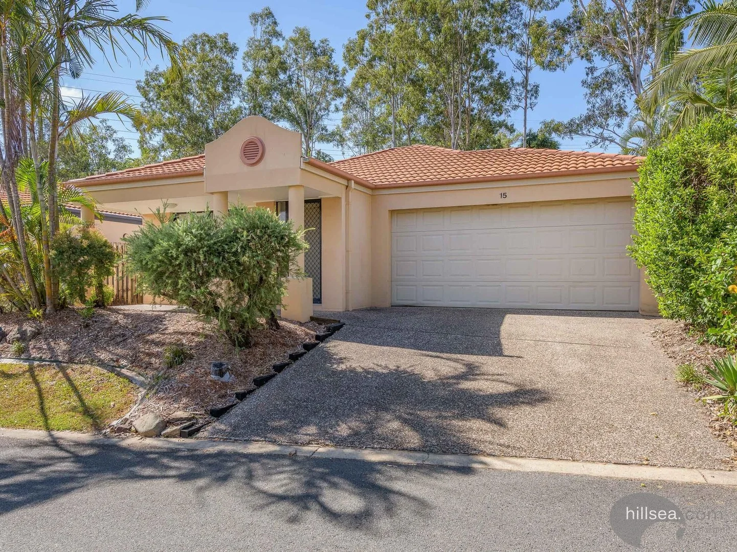 15/1-5 Studio Drive, Pacific Pines QLD 4211