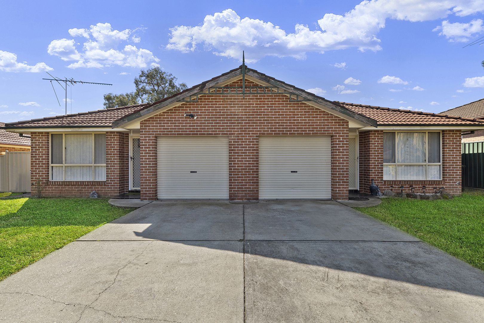 1 and 2/23 Bettong Crescent, Bossley Park NSW 2176, Image 1