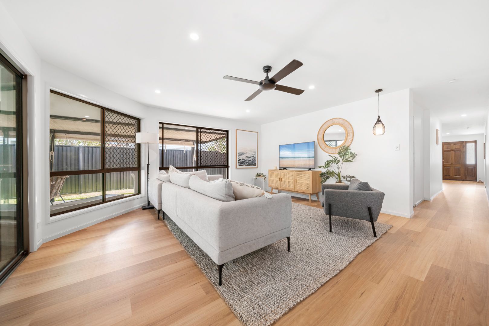 82 Tabilban Street, Burleigh Heads QLD 4220, Image 2