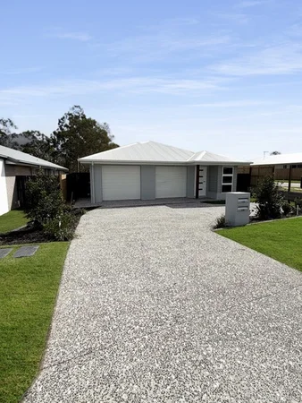 1/60 Ferris Avenue, Park Ridge QLD 4125