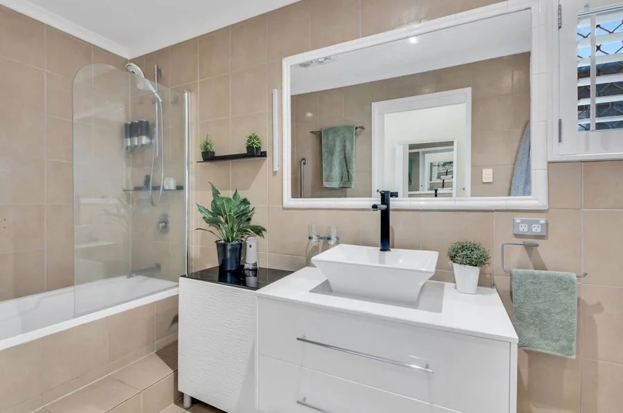 Additional image 15 of 103 Monaco Street, Broadbeach Waters QLD 4218