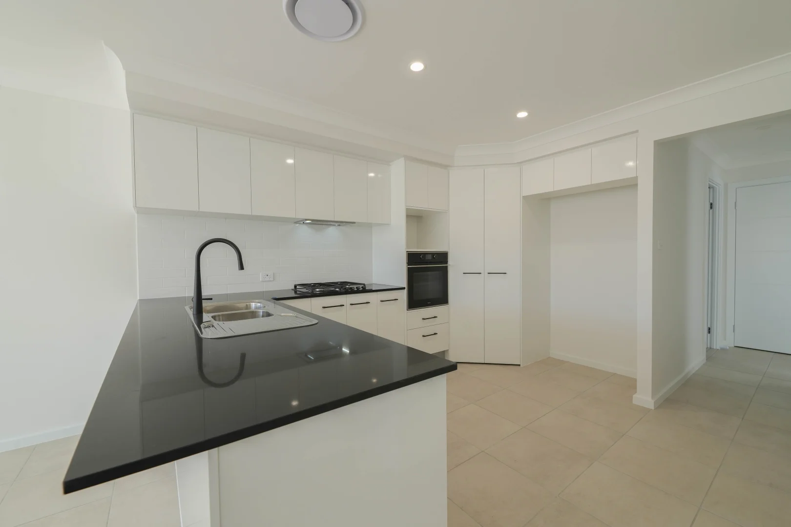 Additional image 8 of 23a & 23b Vaucluse Place, Parkes NSW 2870