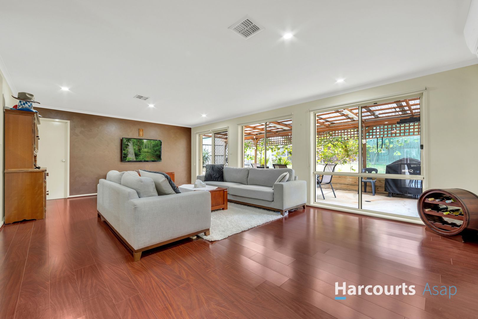 5 Cline Court, Hampton Park VIC 3976, Image 2