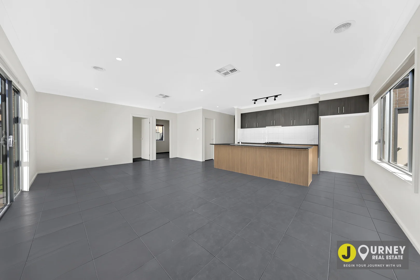 Additional image 4 of 30 Gallantry Avenue, Craigieburn VIC 3064