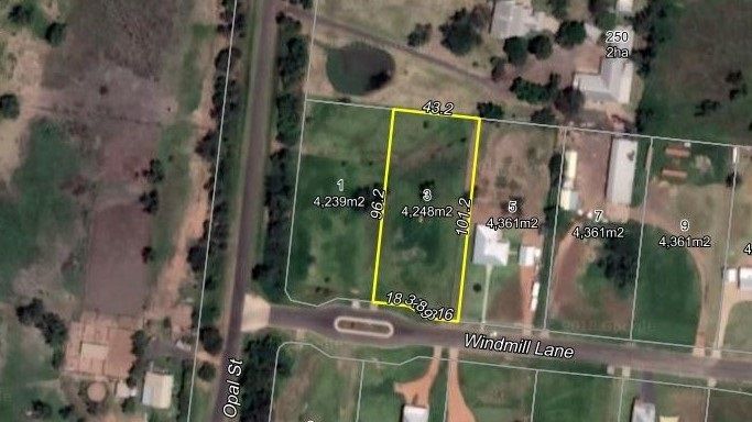 3 Windmill Lane, Emerald QLD 4720, Image 1