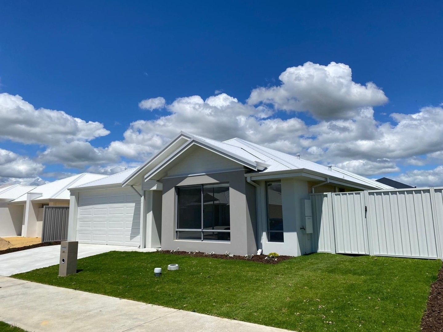 4 bedrooms House in 26 Pennant Boulevard GEOGRAPHE WA, 6280