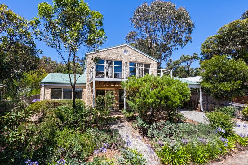 8 Birdie Avenue, Anglesea VIC 3230