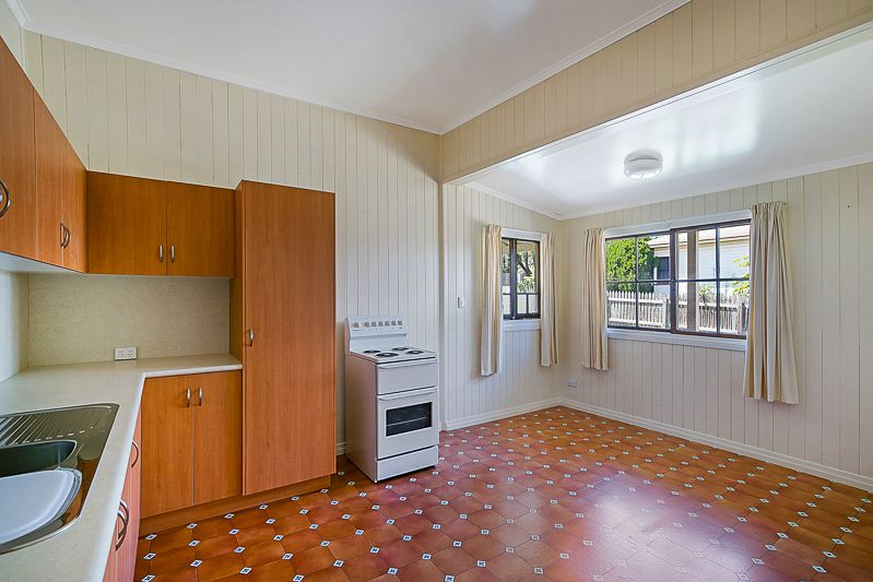 2A Kenilworth Street, North Toowoomba QLD 4350, Image 2