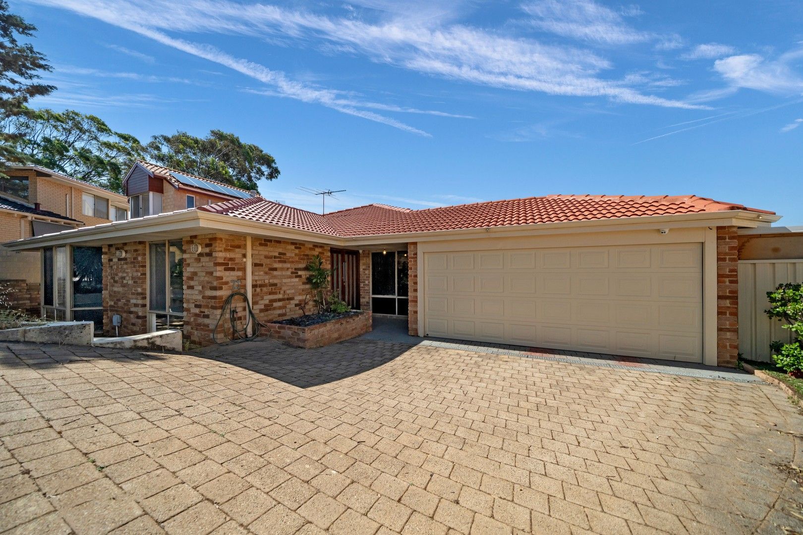 4 bedrooms House in 18 Utah Grove JOONDALUP WA, 6027