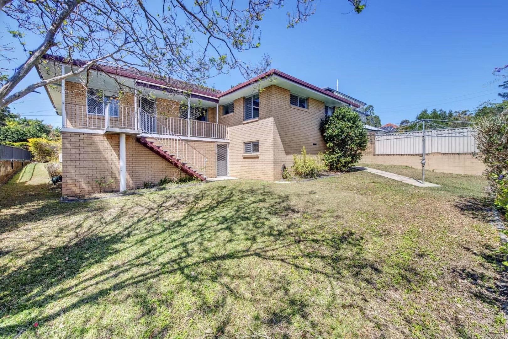 4 bedrooms House in 125 Kirby Road ASPLEY QLD, 4034