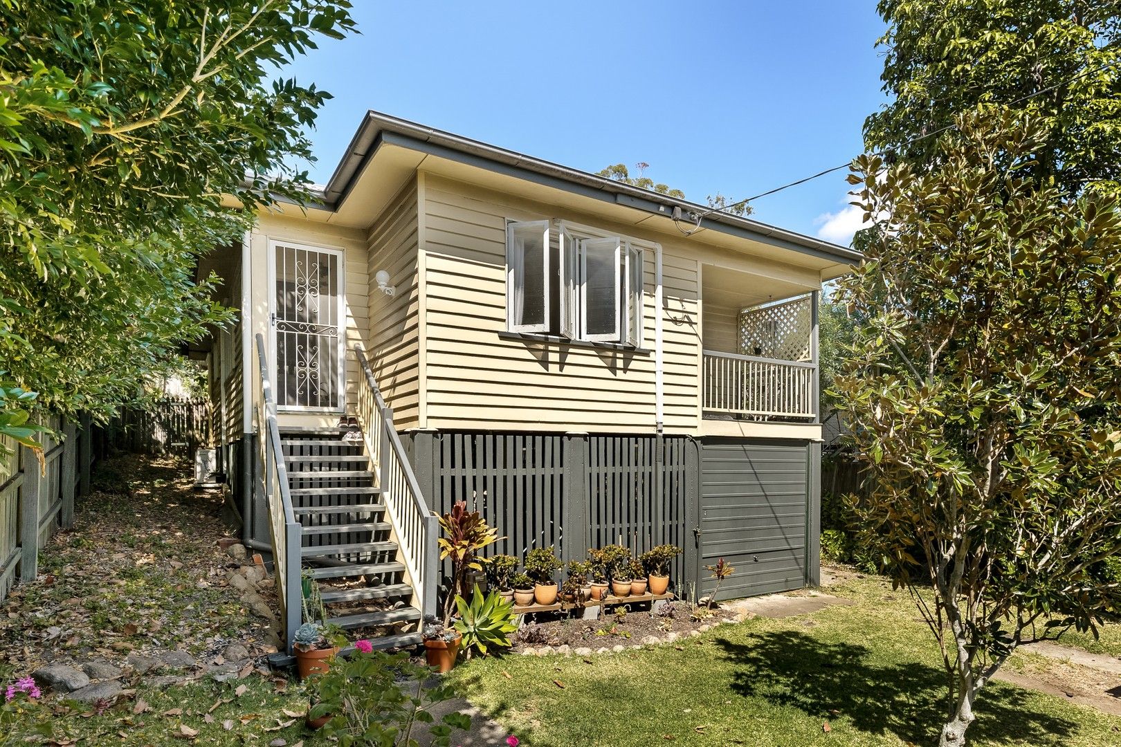 2 bedrooms House in 32 Beatrice Street BARDON QLD, 4065