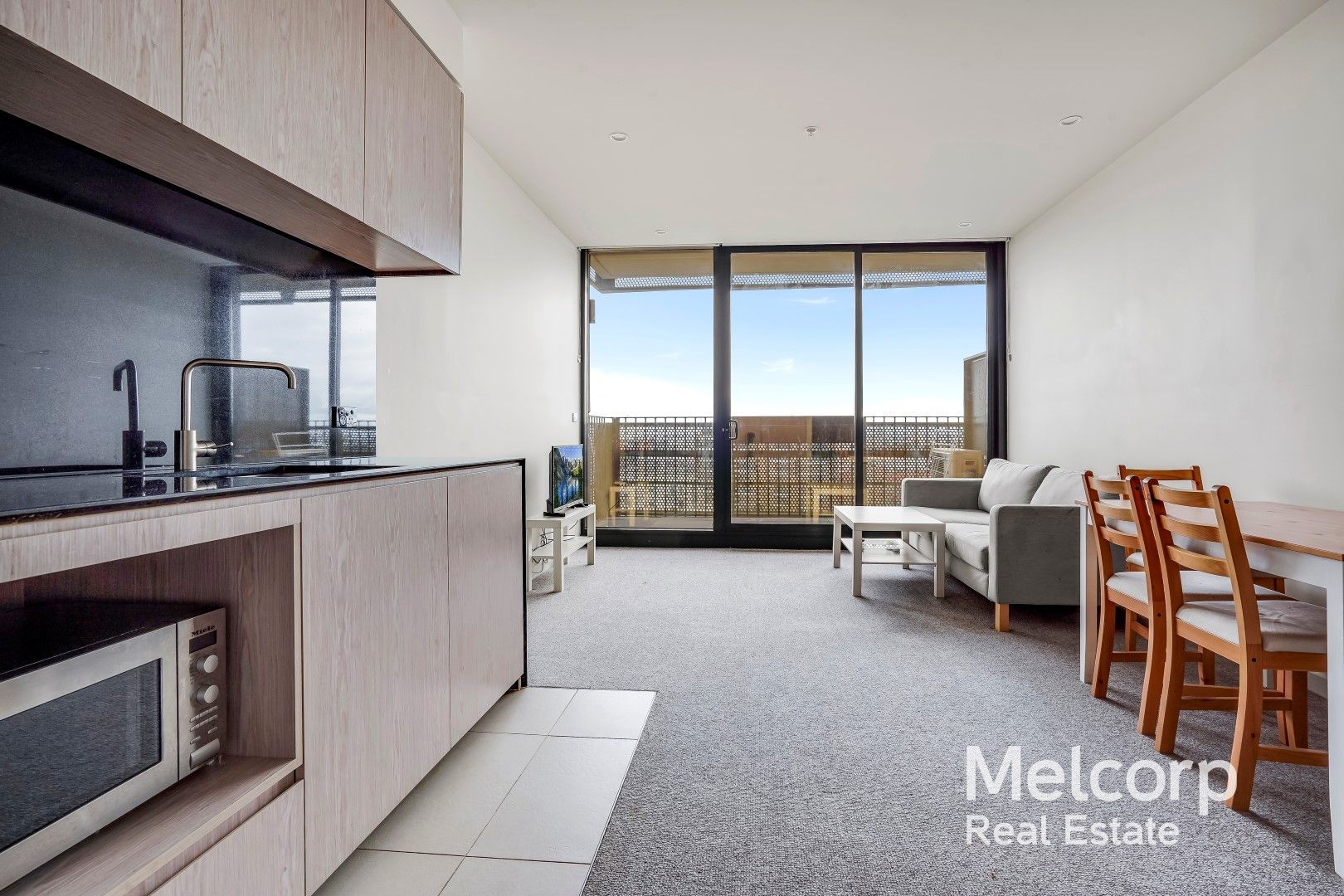 701/151 Berkeley Street, Melbourne VIC 3000, Image 0