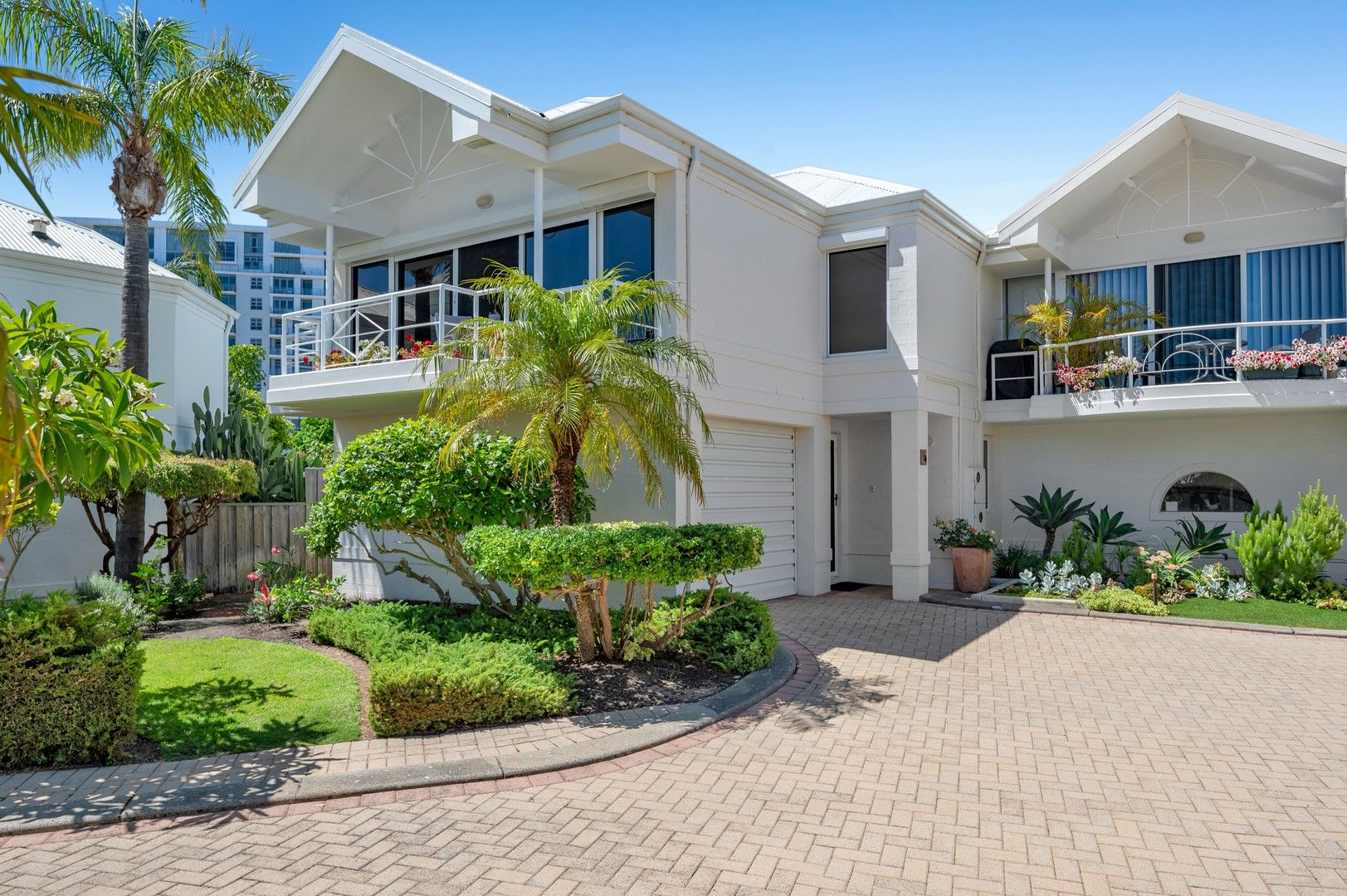 Sold 24/3 Leslie Street, Dudley Park WA 6210 on 25 Feb 2023