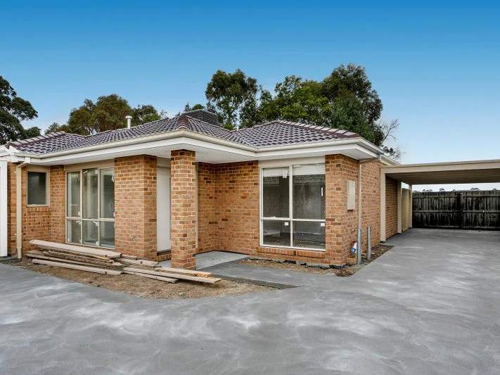 2/39 Cameron Way, Pakenham VIC 3810