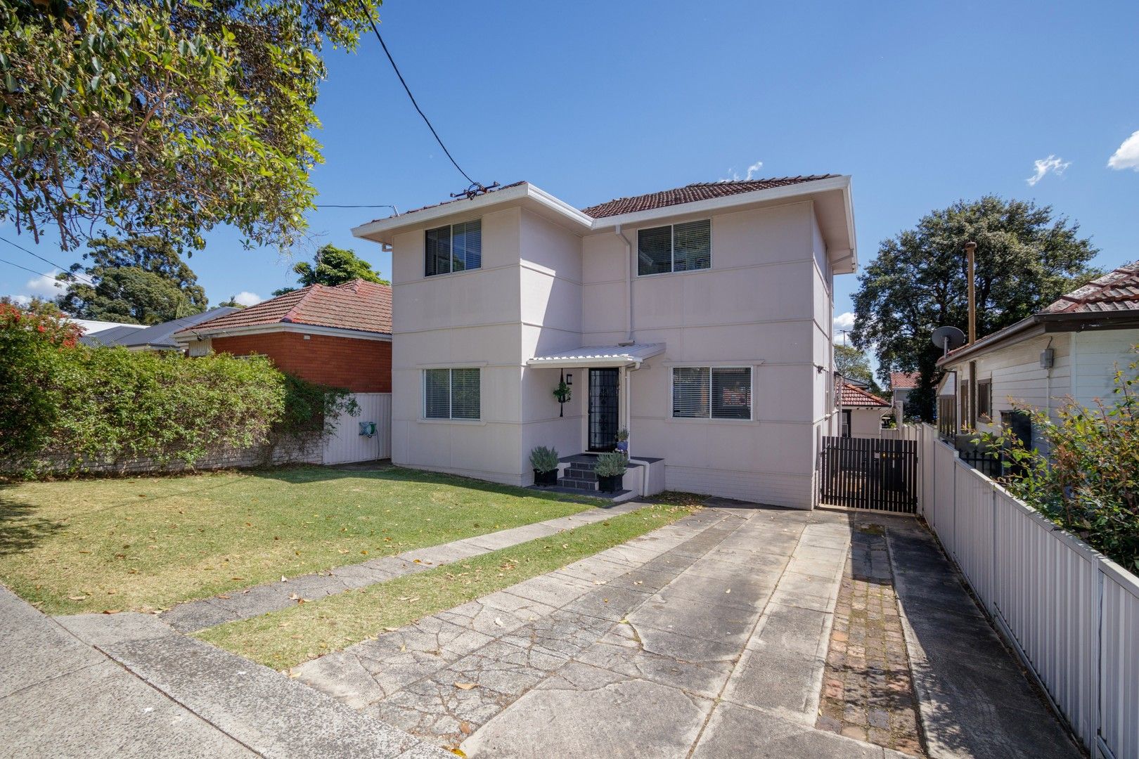 5 bedrooms House in 24 Bailey Parade PEAKHURST NSW, 2210