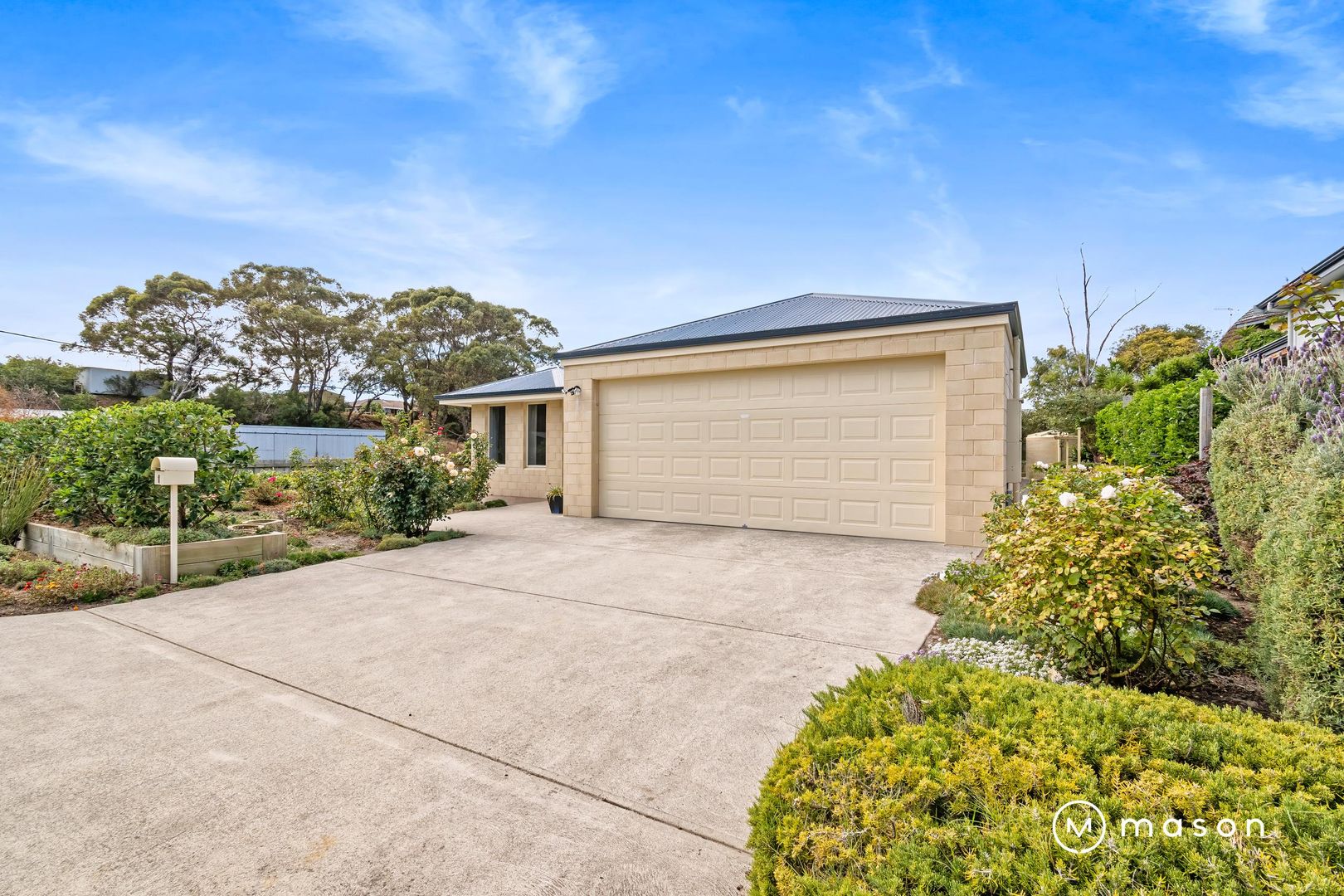 1 Magpie Cove, Little Grove WA 6330, Image 1