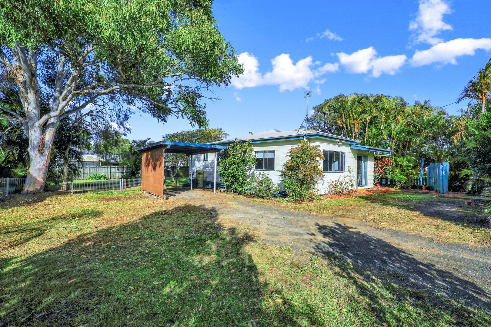 81 Exeter Street, Torquay QLD 4655, Image 2