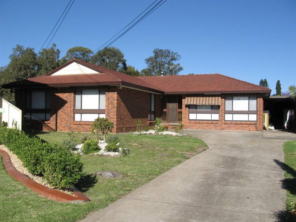 4 Meredith close, Fairfield NSW 2165, Image 0