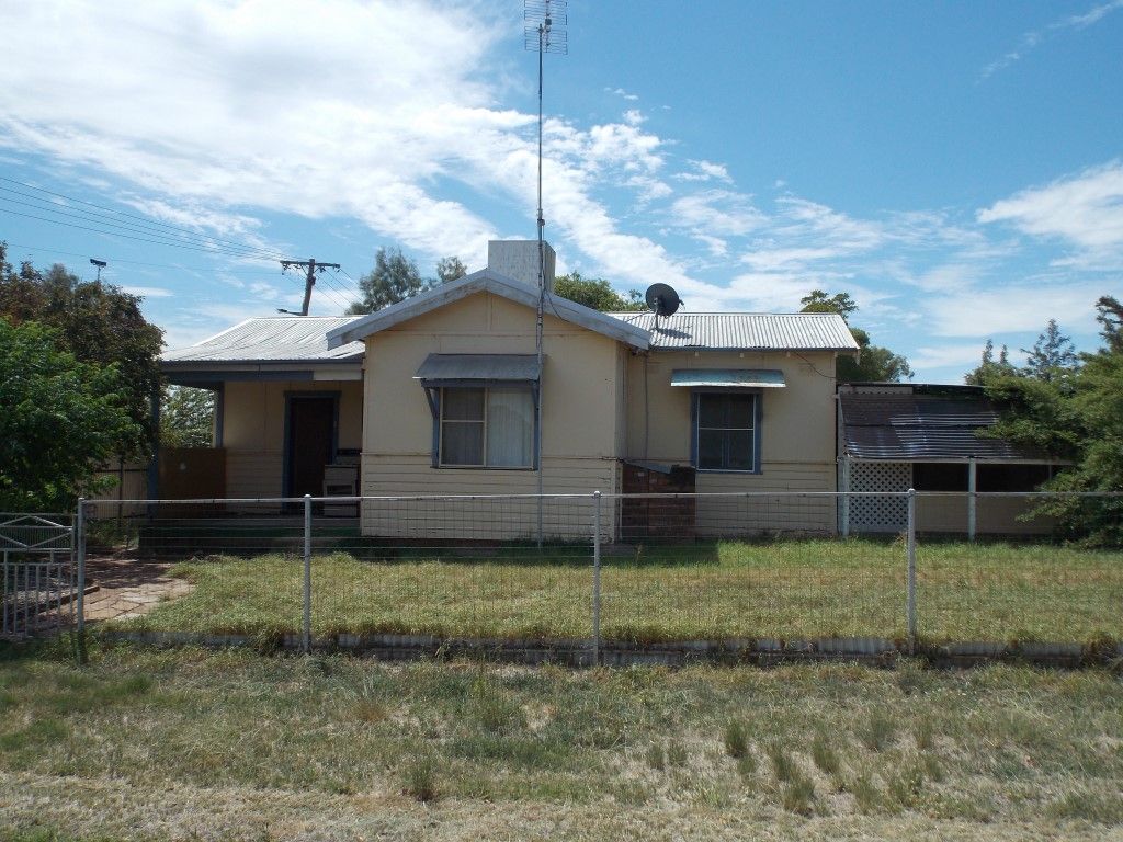 99 Boori Street, Peak Hill NSW 2869 House For Rent Domain