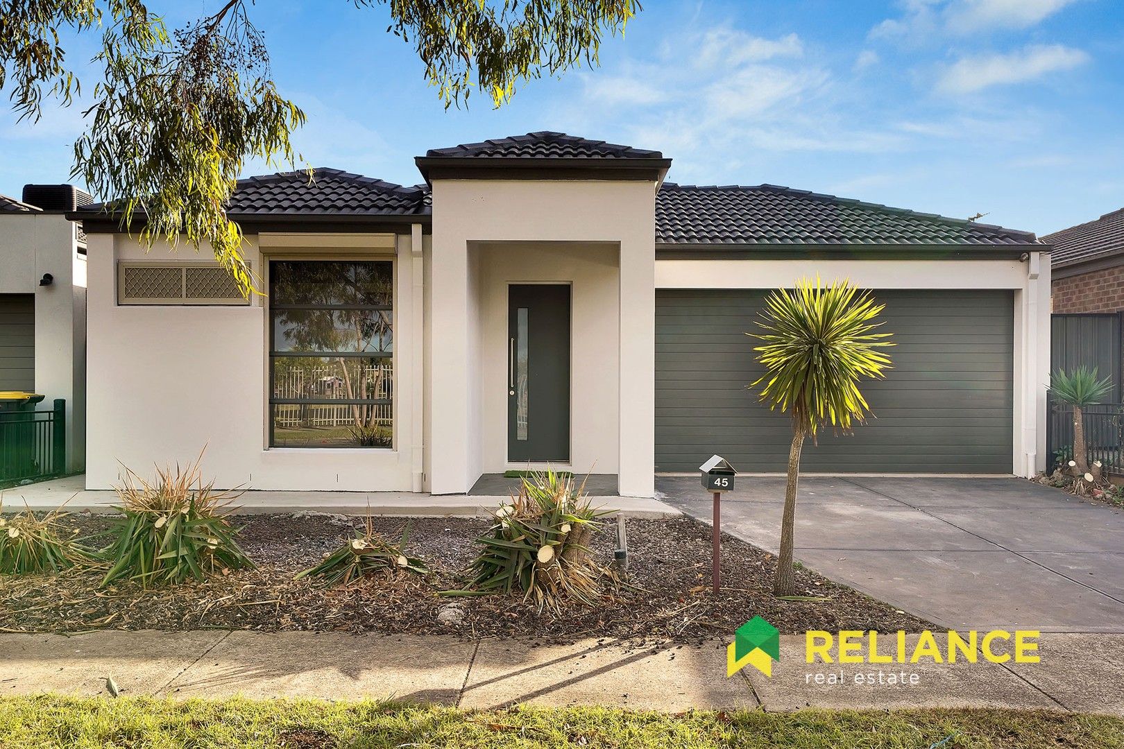 4 bedrooms House in 45 Cottesloe Boulevard TARNEIT VIC, 3029