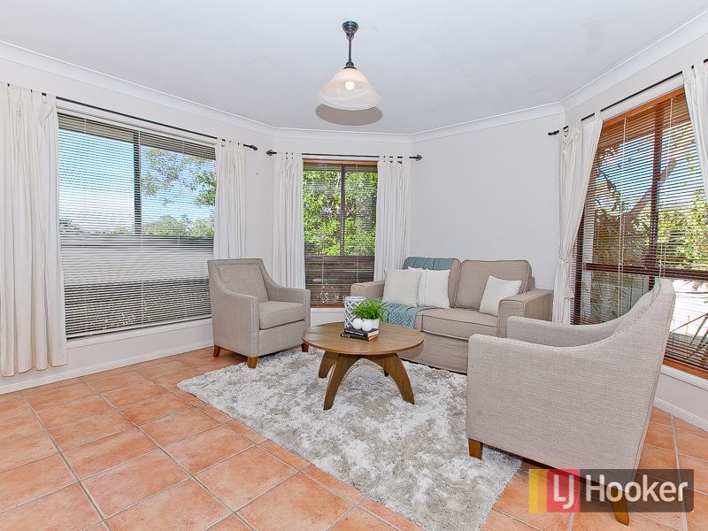 66 Whipbird Place, Aspley QLD 4034, Image 2