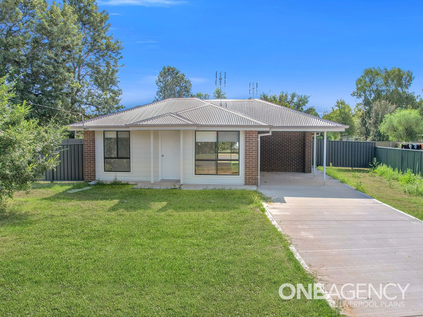 1 and 2/6 Market Street, Manilla NSW 2346, Image 0