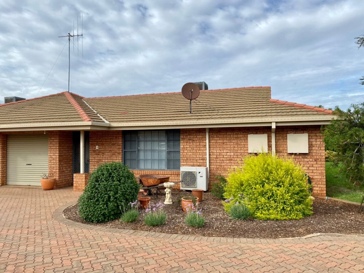 1/24 Ebelina Crescent, Parkes NSW 2870, Image 0