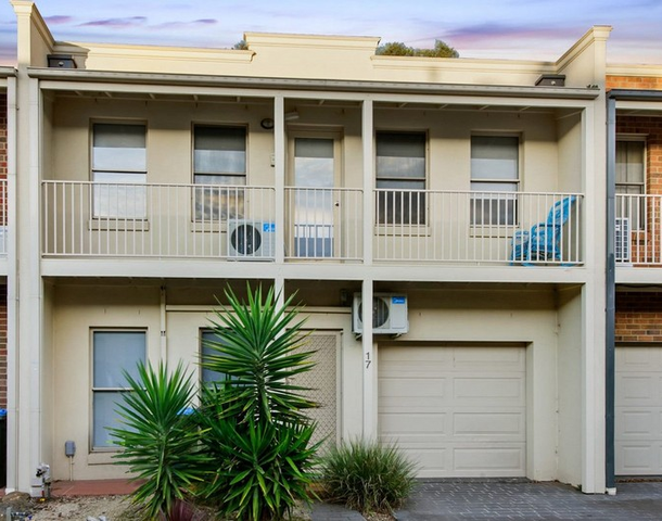 17/14 Mickleton Grove, Point Cook VIC 3030