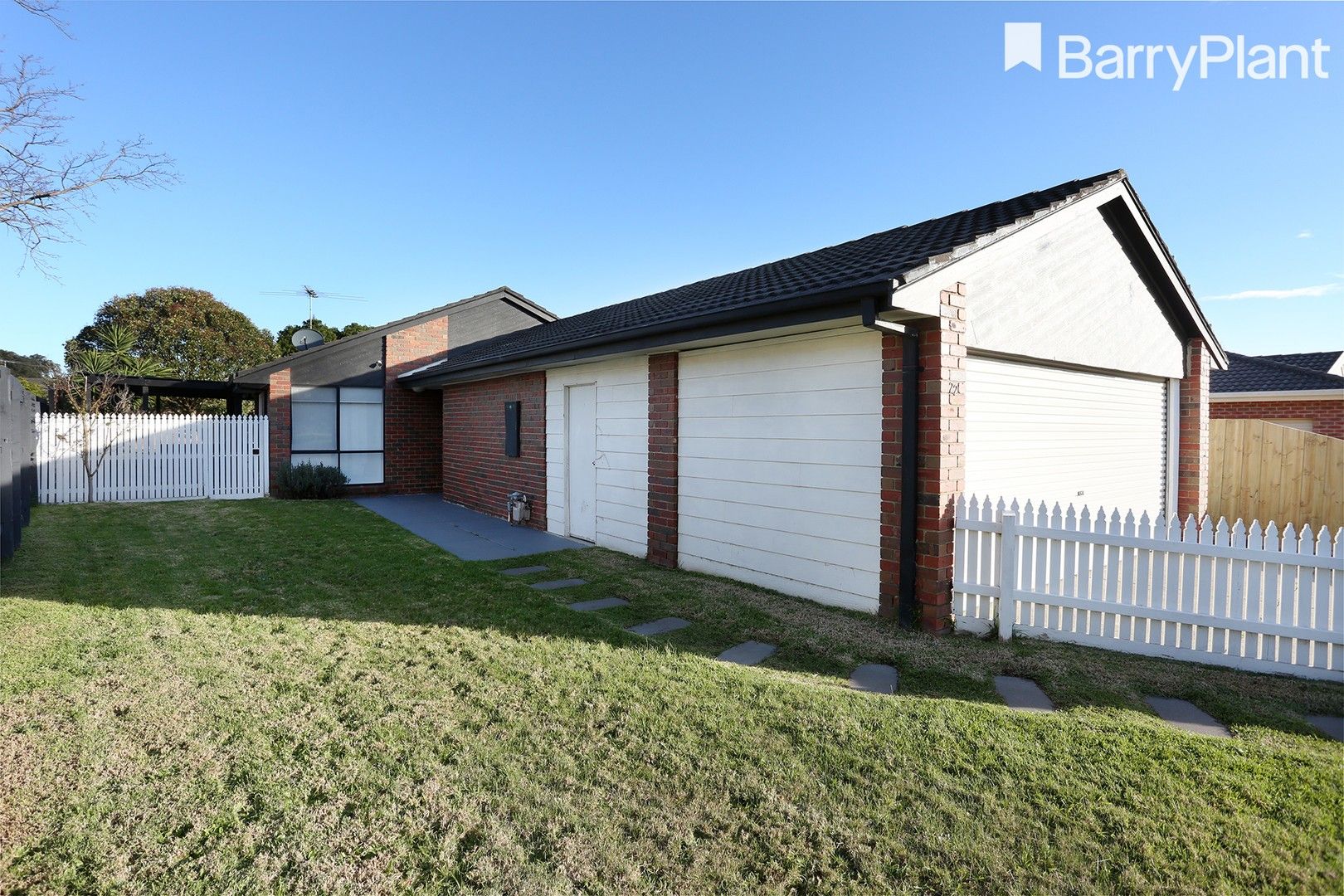 3 bedrooms House in 22 Heysen Drive SKYE VIC, 3977