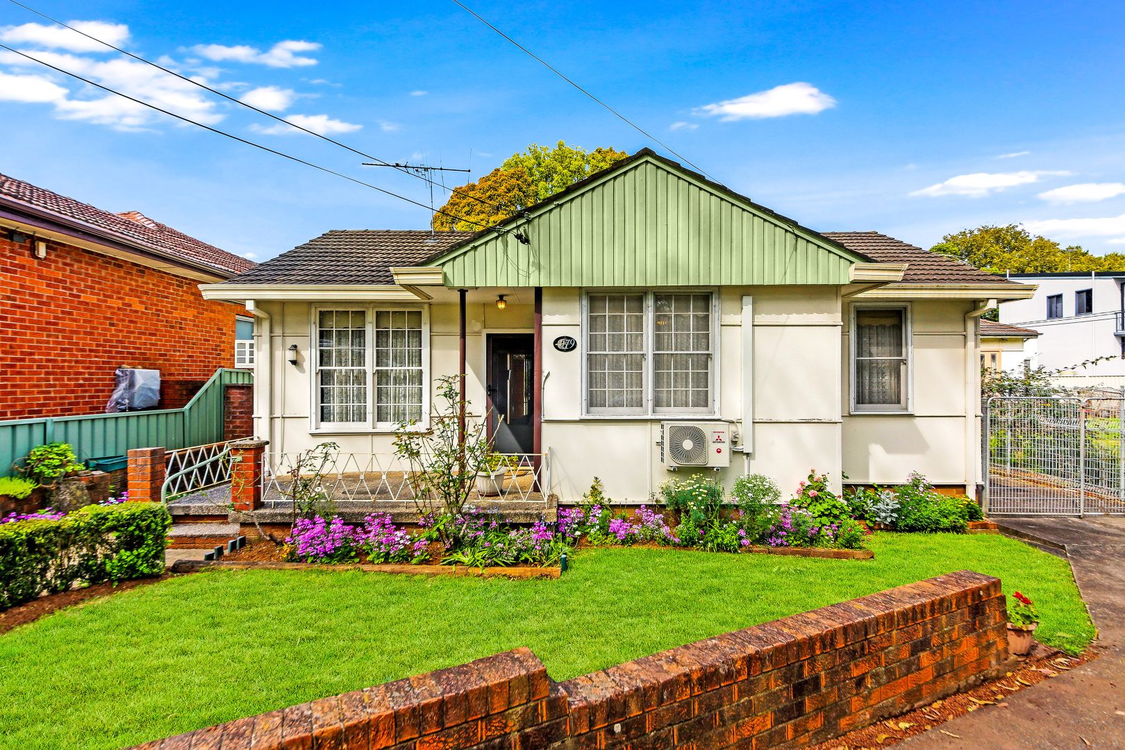 179 Henry Lawson Drive, Hall Property History & Address