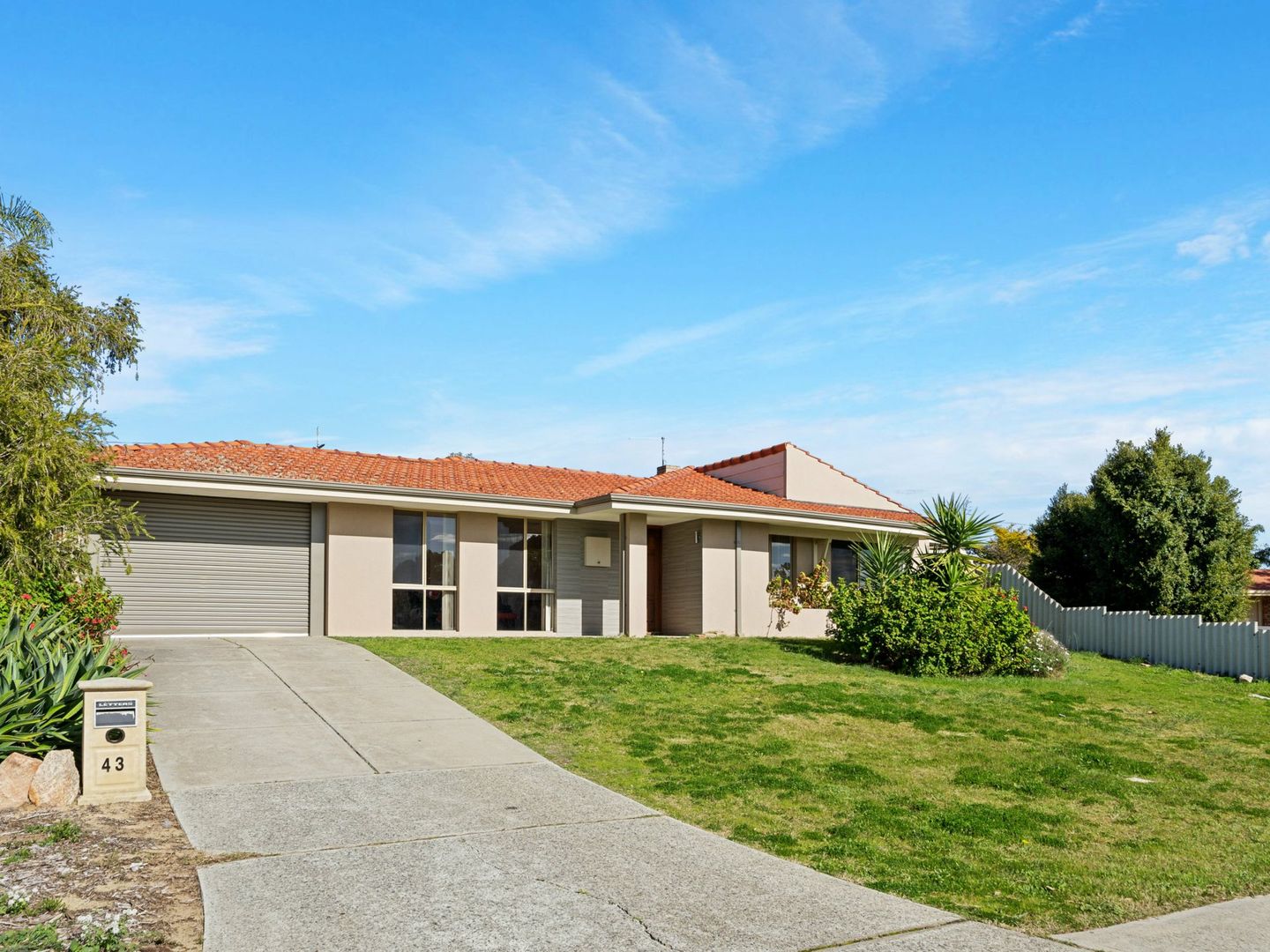 43 Whitlock Crescent, South Lake WA 6164, Image 1