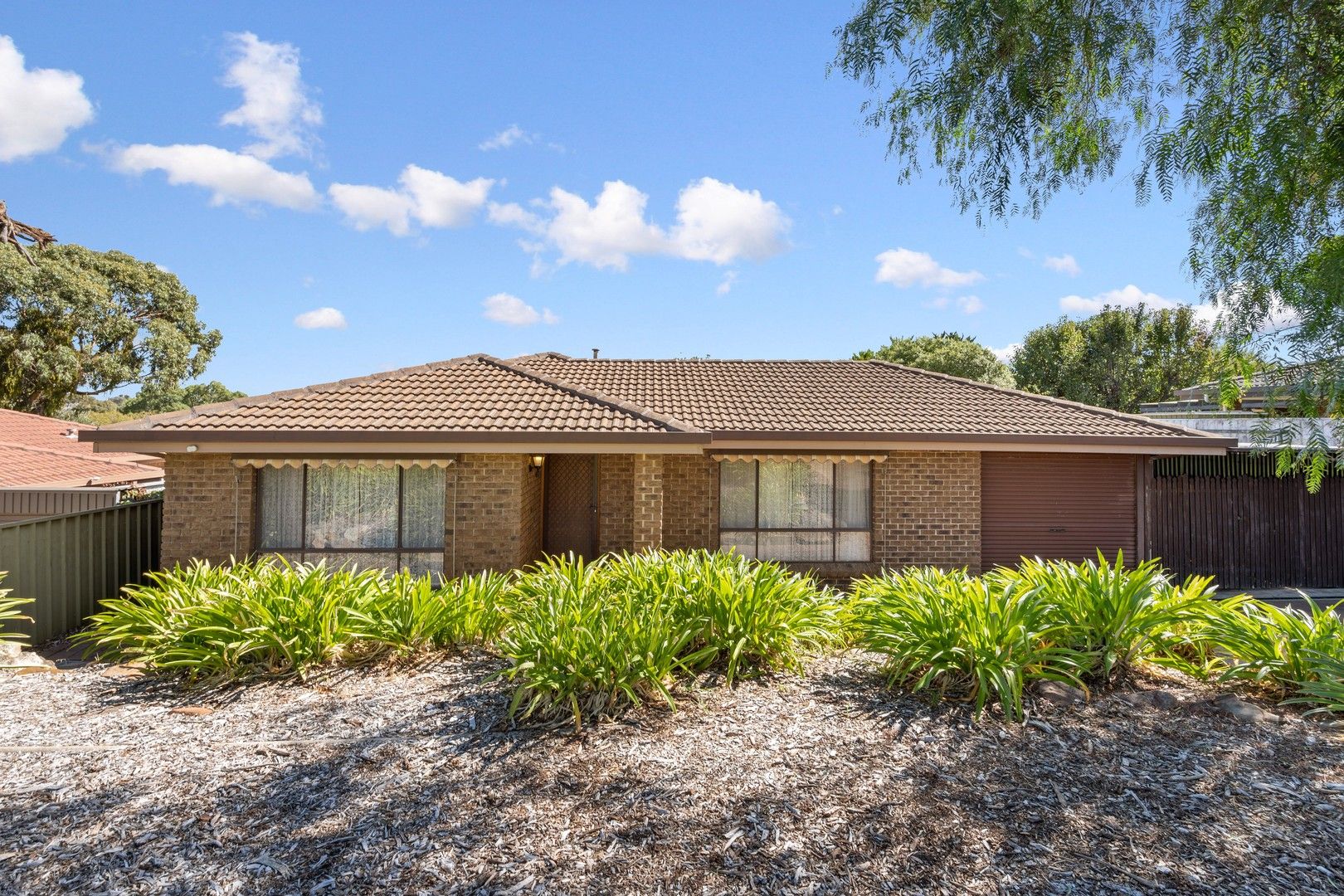 14 Queens Way, Woodcroft SA 5162, Image 0