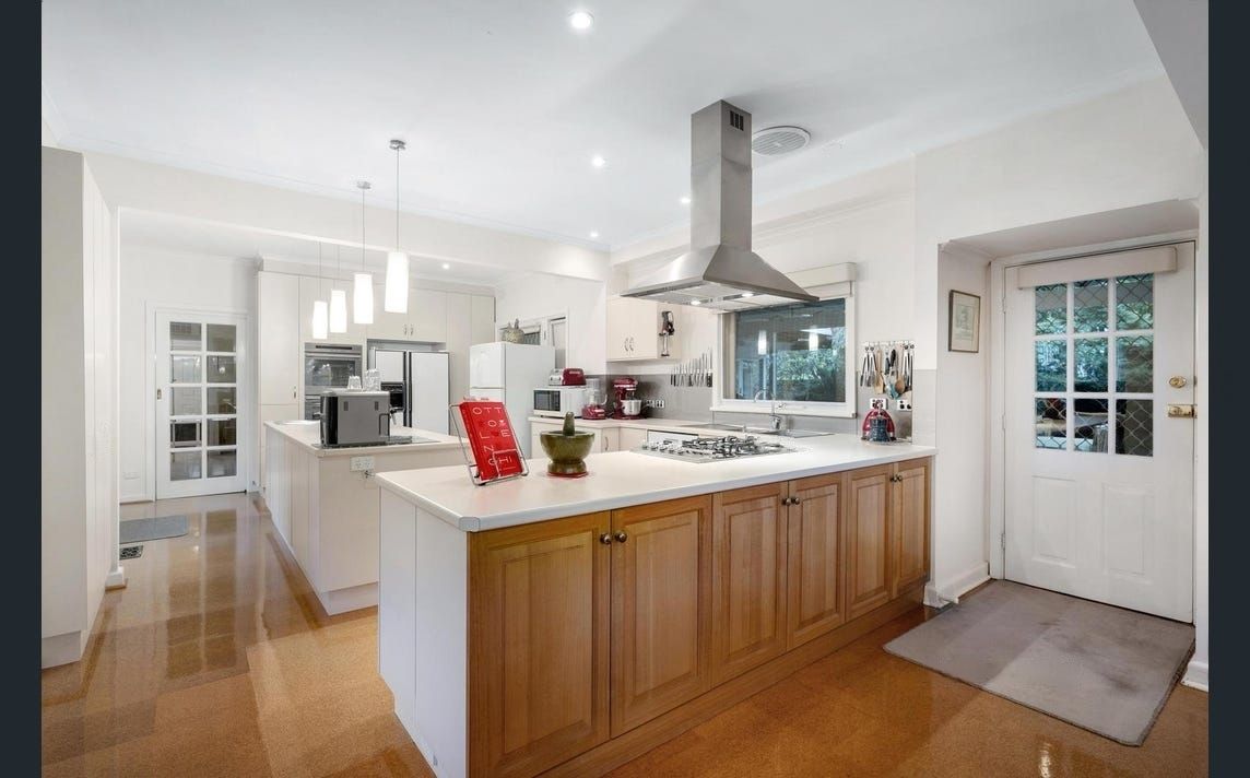 69 Victoria Road, Chirnside Park VIC 3116 Domain