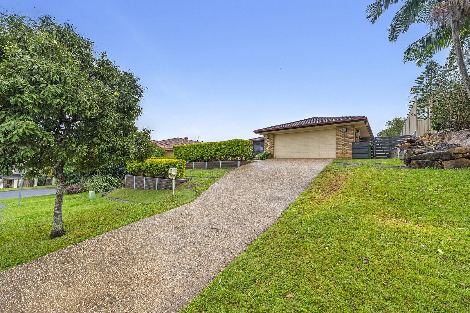 3 bedrooms House in 12 Breakwater Road ROBINA QLD, 4226