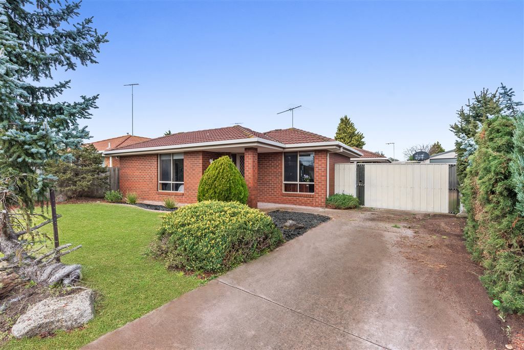 13 Coakley Crescent, Lovely Banks VIC 3213, Image 1