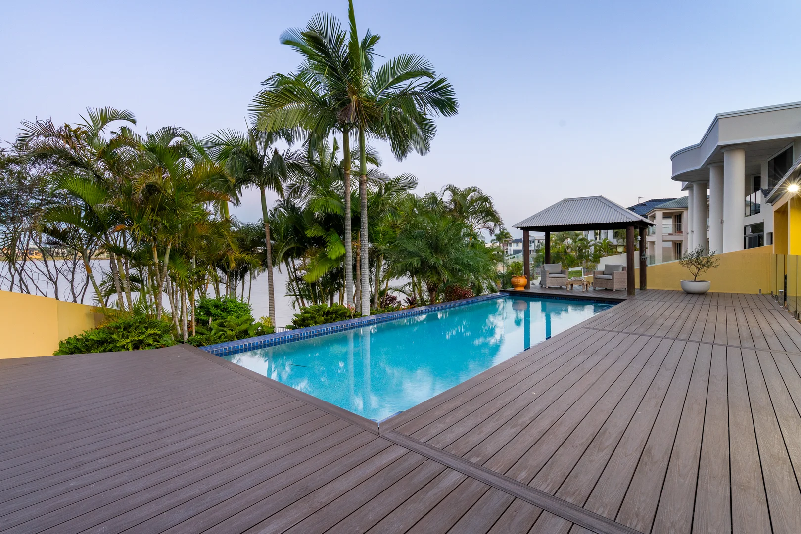 Additional image 13 of 72 Sir Bruce Small Boulevard, Benowa Waters QLD 4217