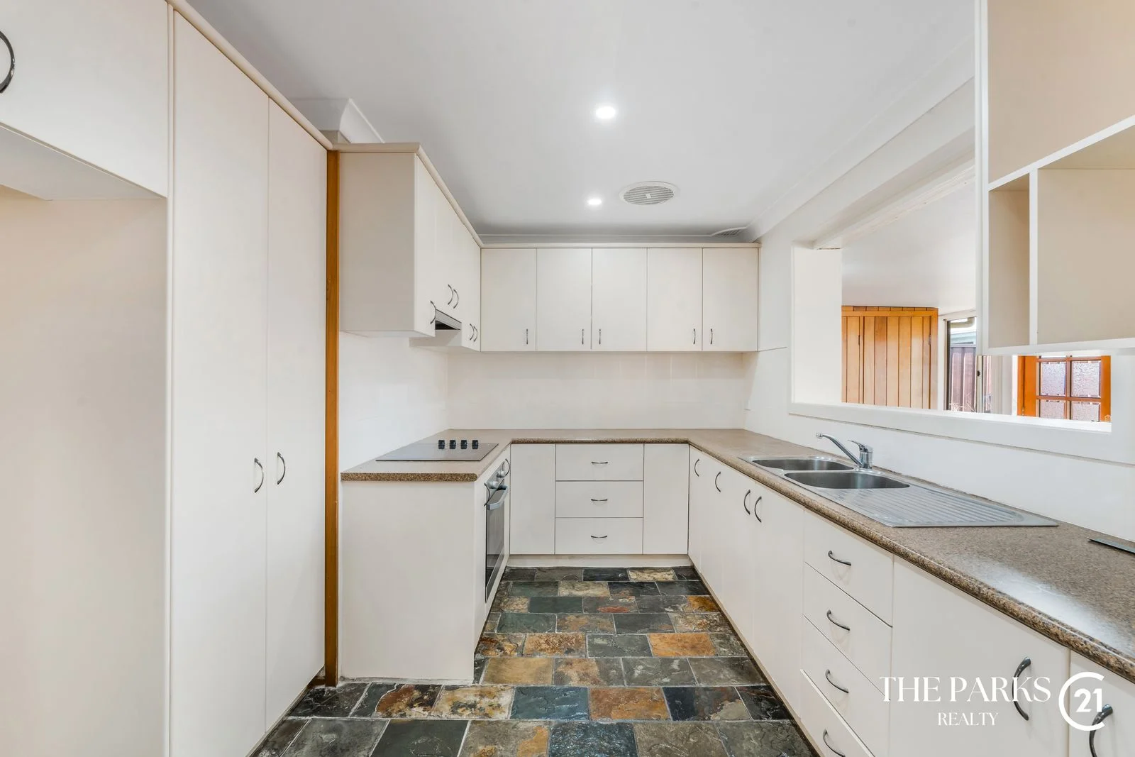 Additional image 8 of 66 Kingfisher Avenue, Bossley Park NSW 2176