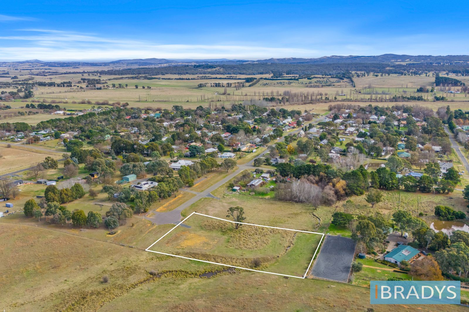 22 Harp Street, Gundaroo NSW 2620, Image 2