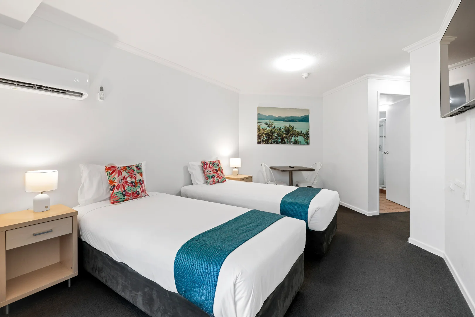 Additional image 15 of 003 & 004/140-144 Ferny Avenue, Surfers Paradise QLD 4217