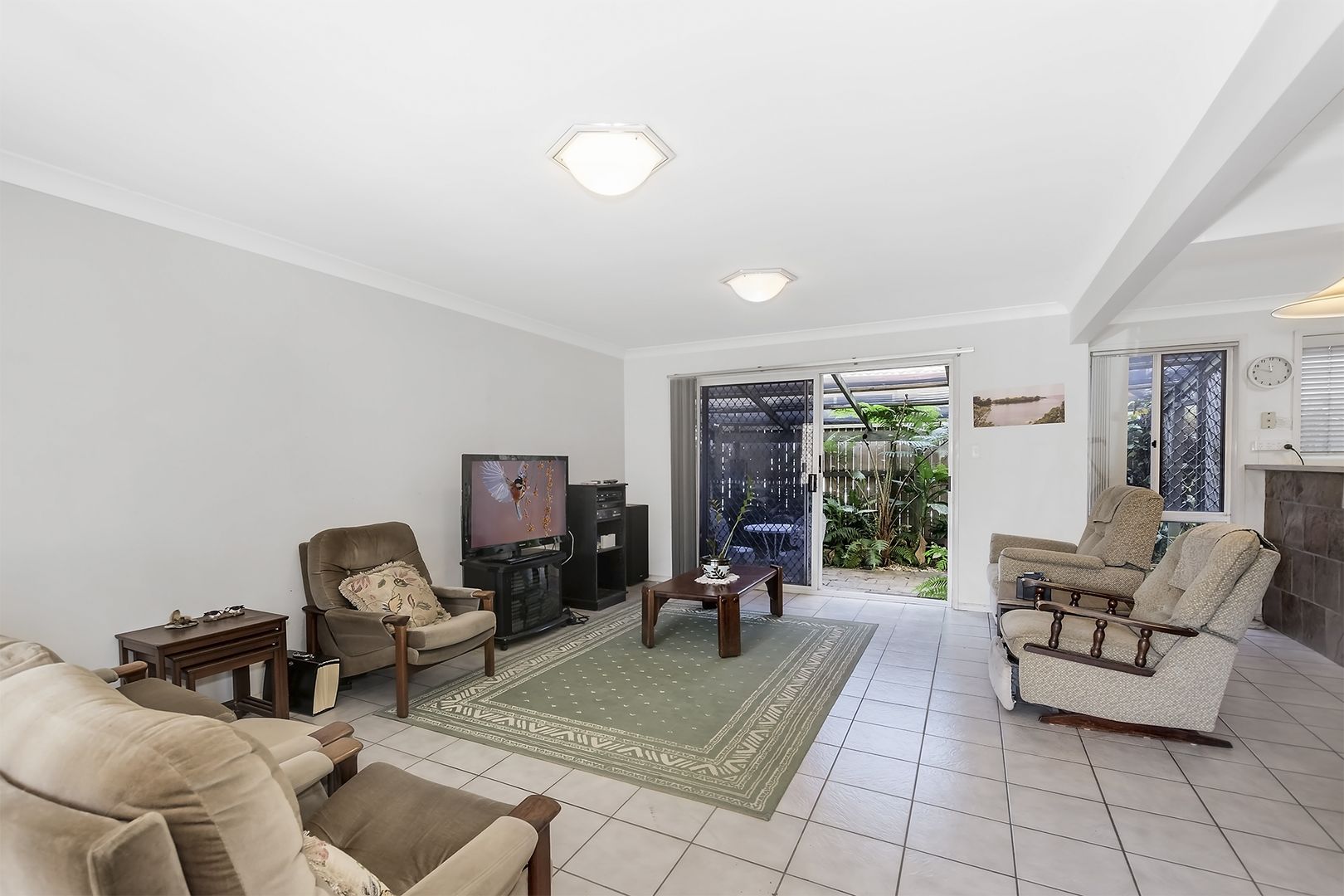 2/2 Teal Court, Burleigh Waters QLD 4220, Image 2