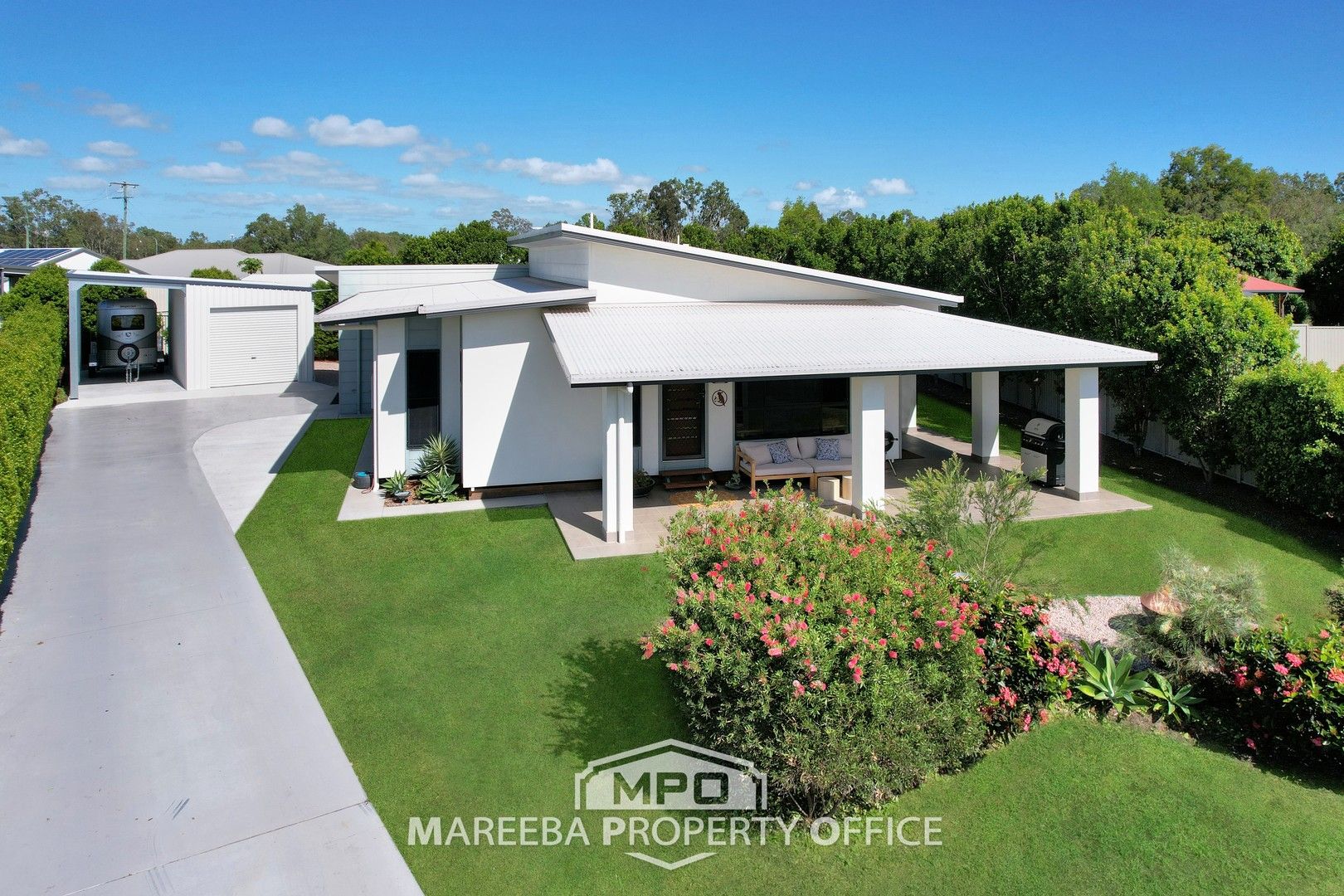 3 bedrooms House in 31 Mirrabook Avenue MAREEBA QLD, 4880