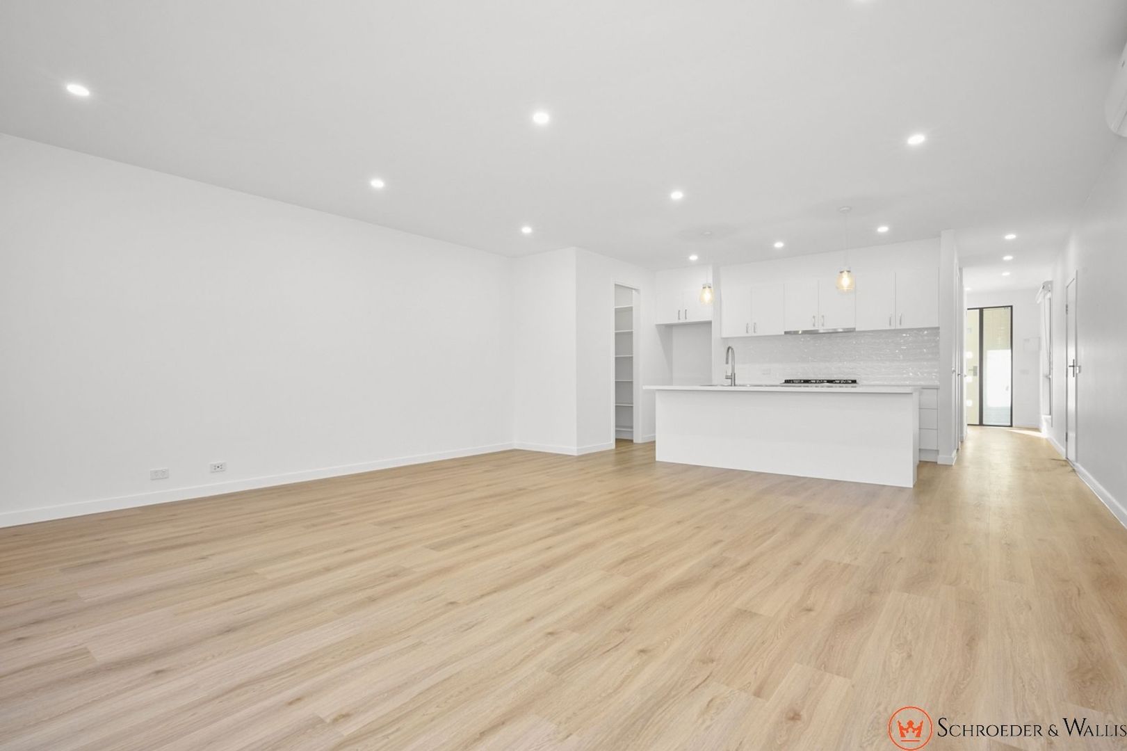 2/32 Lincoln Road, Croydon VIC 3136, Image 2