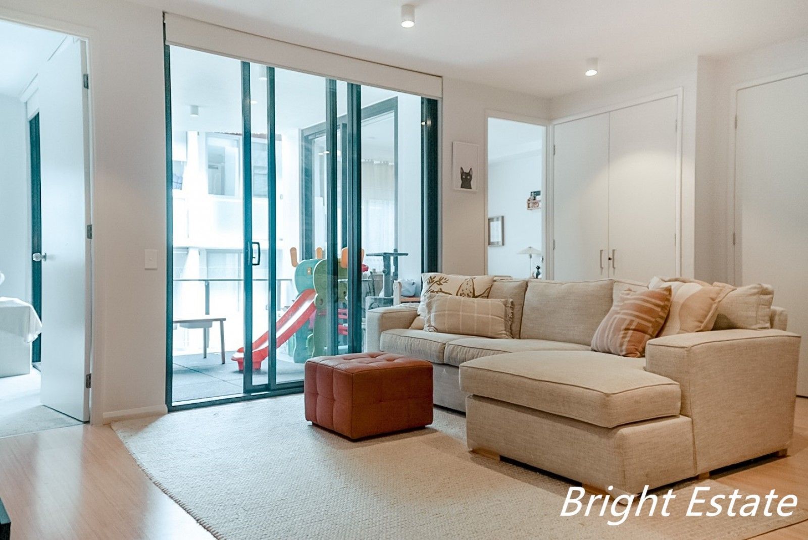 2 bedrooms Apartment / Unit / Flat in ID:21123285/17 Duncan Street WEST END QLD, 4101