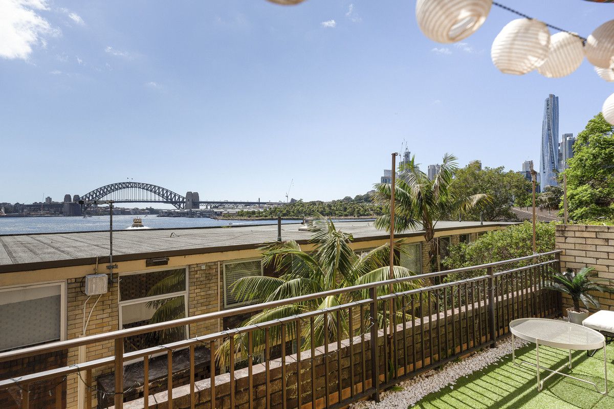 2 bedrooms Apartment / Unit / Flat in 17/5 Gallimore Avenue BALMAIN EAST NSW, 2041