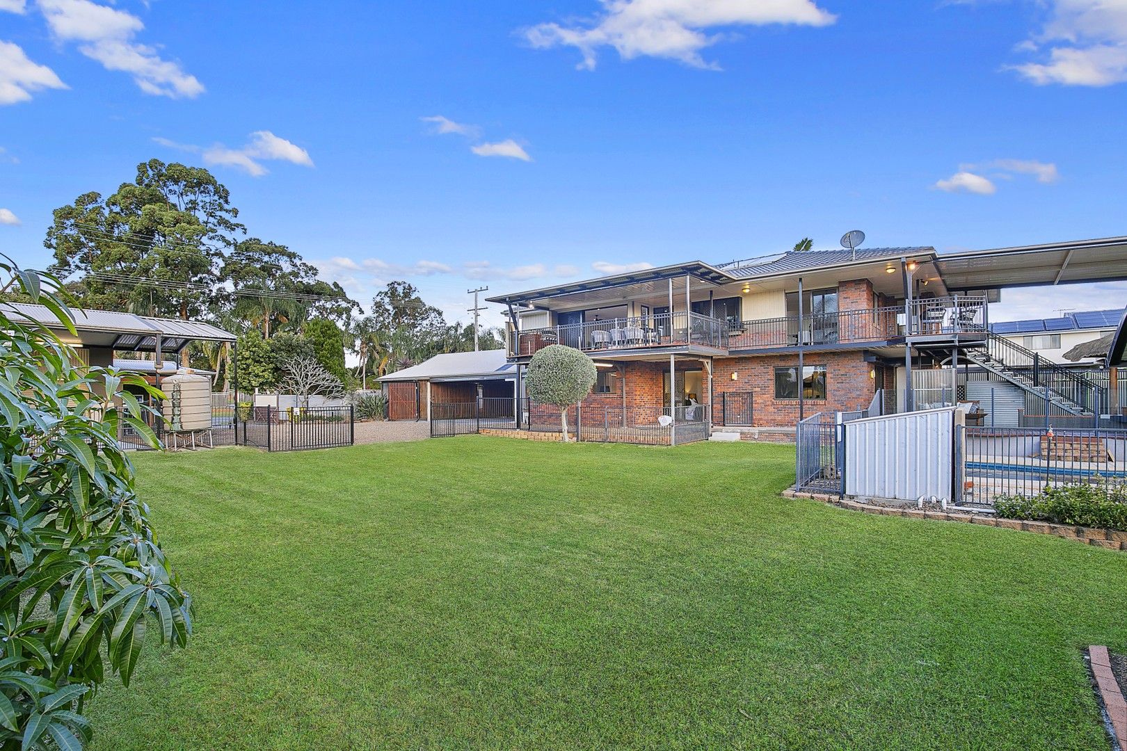 23 Clive Road, Birkdale QLD 4159, Image 2