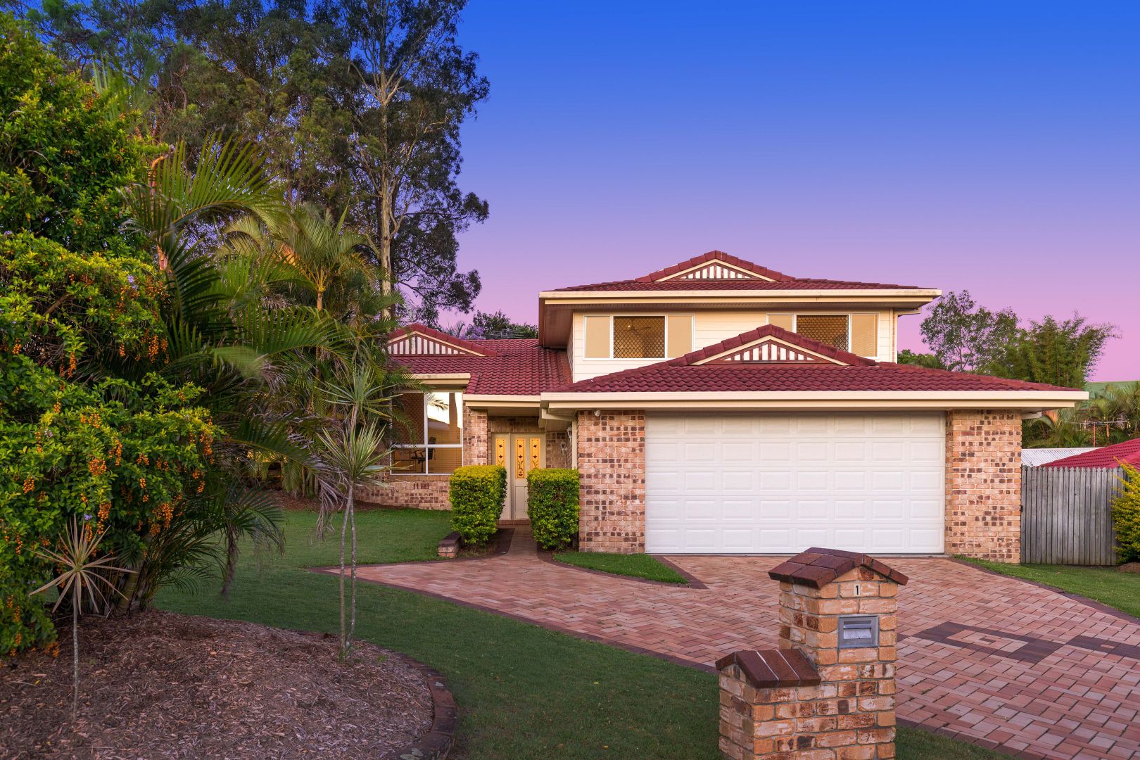 12 Howard Court, Arana Hills QLD 4054, Image 1