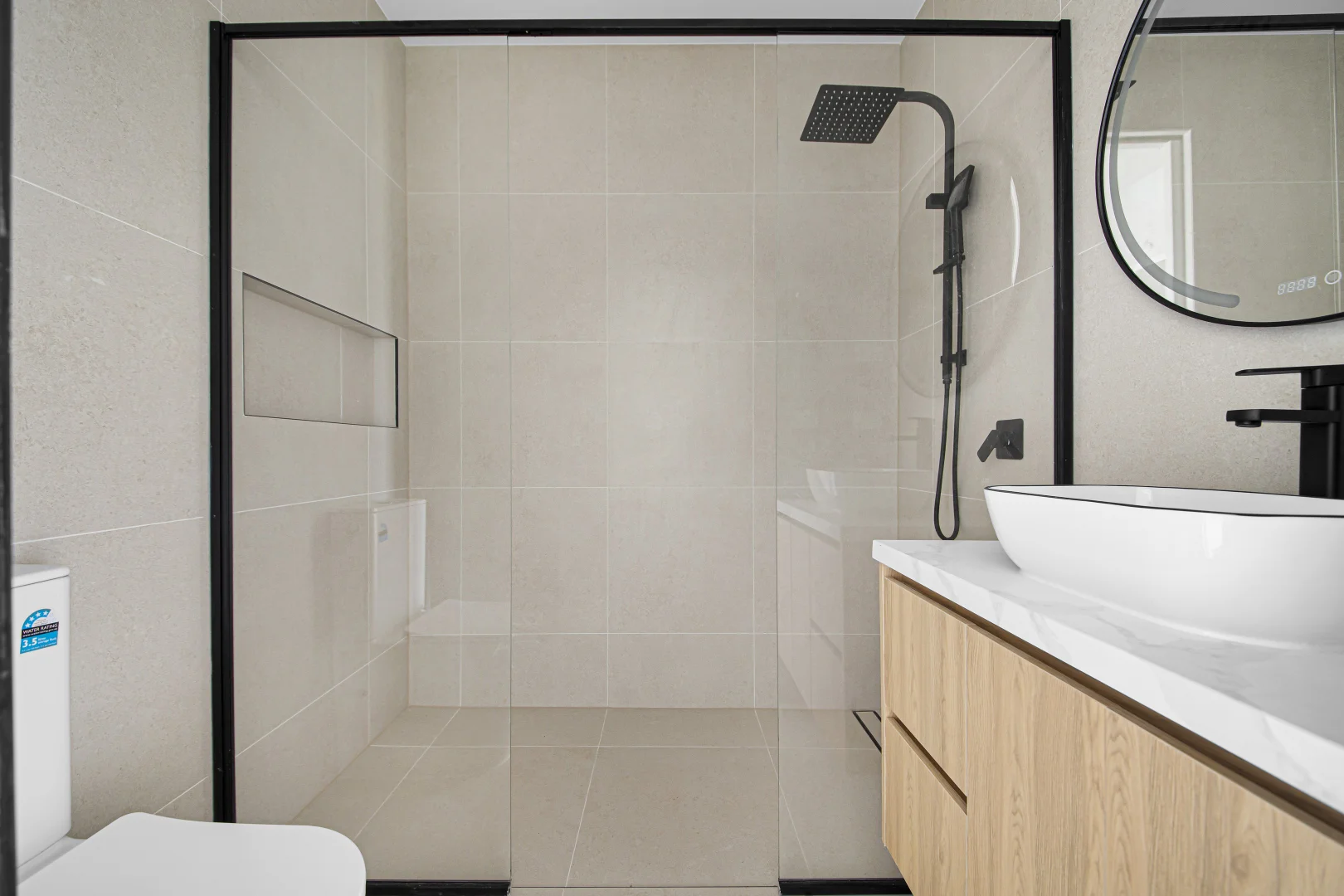 21 Merlot Parade, Fraser Rise VIC 3336 - House For Rent | Domain