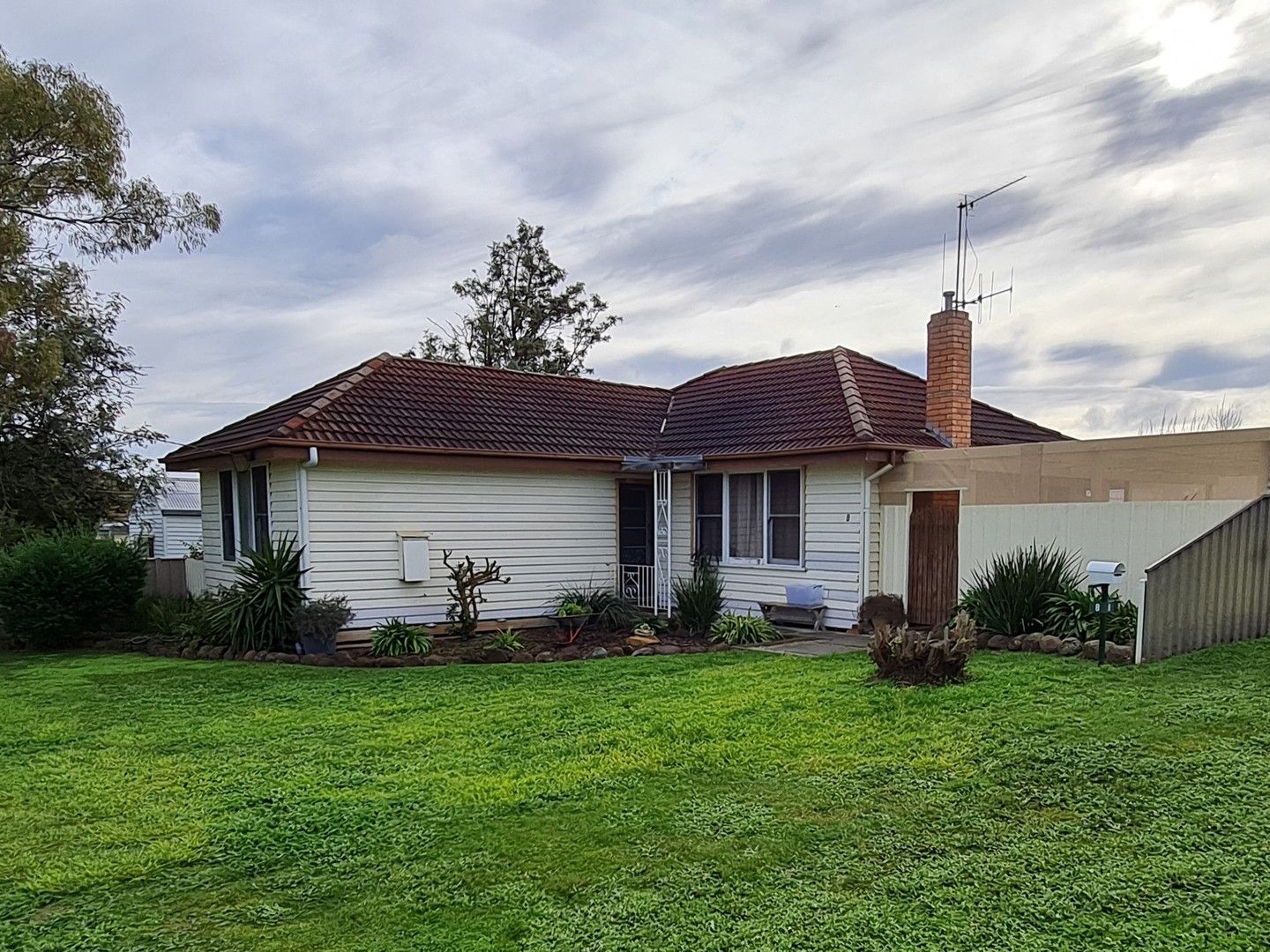 3 bedrooms House in 8 Bolt Street LONG GULLY VIC, 3550